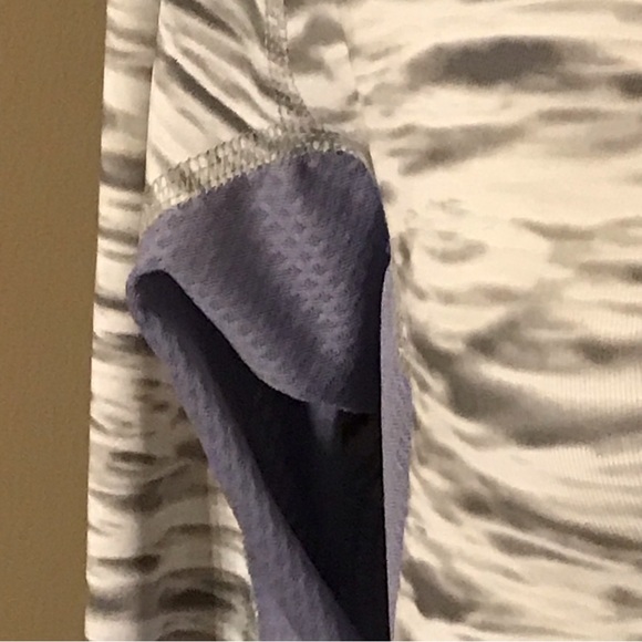 PATAGONIA White Gray Lavender All Weather 1/2 Zip Base Layer Top Size Small. - Picture 4 of 10